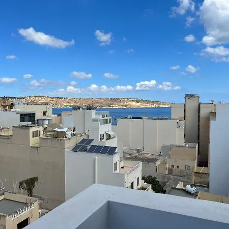 Cosy & Modern Top Floor 1-Bedroom Apartment St. Paul's Bay Exterior photo