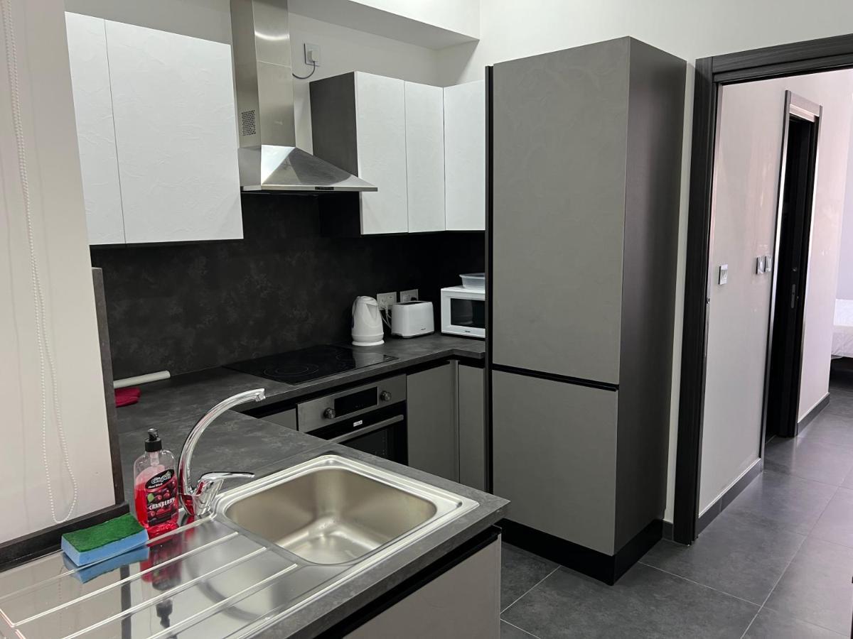 Апартаменты Cosy & Modern Floor 1-bedroom